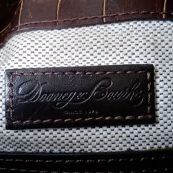 DOONEY AND ROURKE LEATHER LOGO LOCK WOMENS BAG - Picture 10 of 16